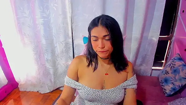 Snapshot of samantha_simur chatting on 10, 3, 2025 samantha simur online show from 10, 3, 2025