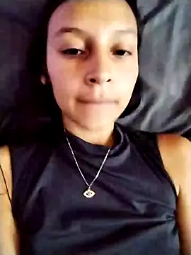 Snapshot of emma_ambar chatting on 10, 1, 2025 emma ambar online show from 10, 1, 2025