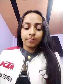 Snapshot of emma_ambar chatting on 4, 2, 2025 emma ambar online show from 4, 2, 2025