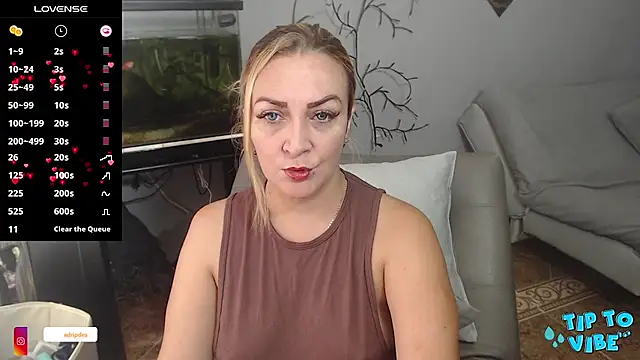 Snapshot of karen_mature69 chatting on 5, 3, 2025 karen mature69 online show from 5, 3, 2025