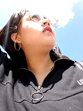 lara moon25 online show from 10, 12, 2024