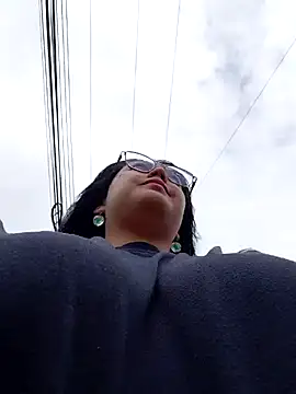 lara moon25 online show from 28, 11, 2025