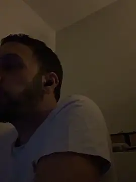 Snapshot of Leb_guy41 chatting on 3, 11, 2025 Leb guy41 online show from 3, 11, 2025