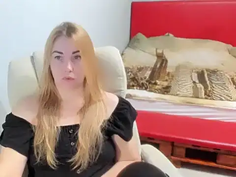 SkarletXDream online show from 2, 1, 2025
