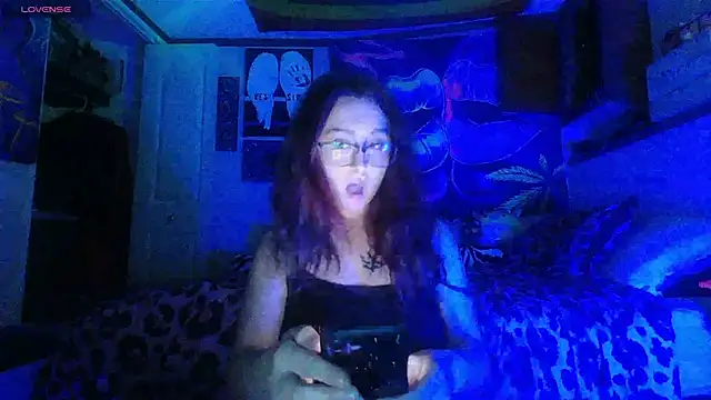 NovaLove2002 online show from 12, 11, 2025