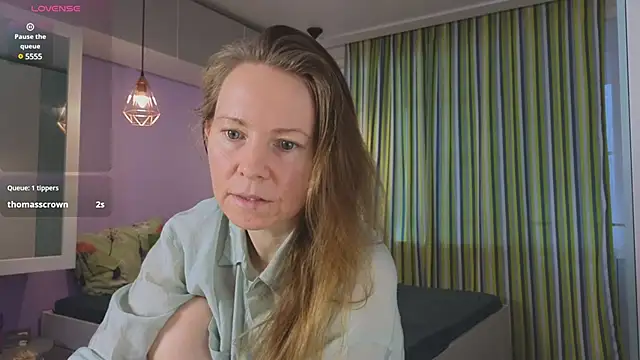 Snapshot of JanePearl chatting on 19, 12, 2024 JanePearl online show from 19, 12, 2024