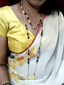 Snapshot of anuradha1432 chatting on 19, 1, 2026 anuradha1432 online show from 19, 1, 2026