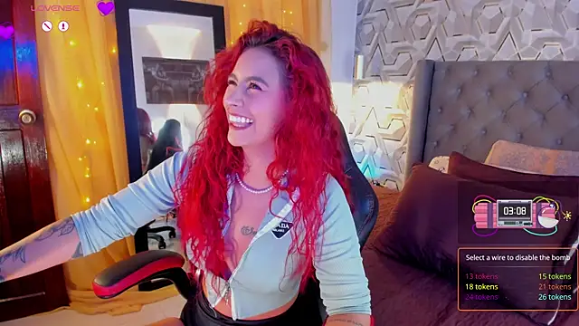 Snapshot of Sophiee_Hill chatting on 17, 9, 2025 Sophiee Hill online show from 17, 9, 2025