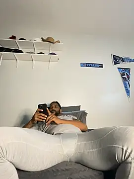 Snapshot of bigdinca chatting on 4, 10, 2025 bigdinca online show from 4, 10, 2025