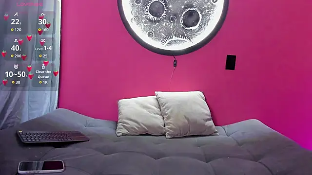 Snapshot of lena_rousseau chatting on 19, 2, 2026 lena rousseau online show from 19, 2, 2026