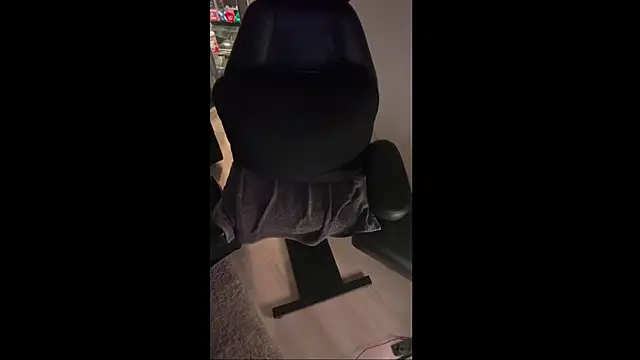 Snapshot of LuggiJack chatting on 10, 1, 2025 LuggiJack online show from 10, 1, 2025