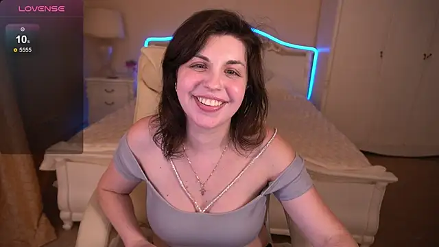 MirandaWong online show from 17, 3, 2025