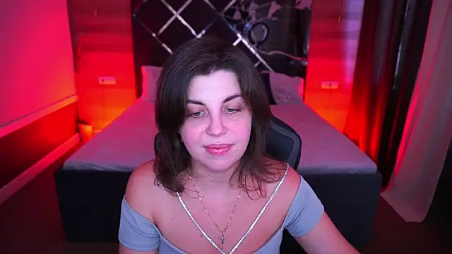 MirandaWong online show from 24, 9, 2025