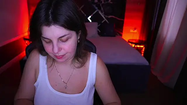 MirandaWong online show from 3, 11, 2025