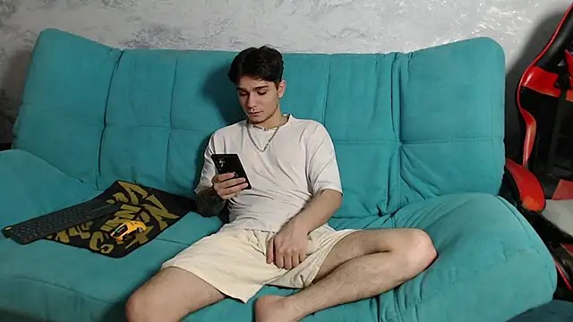 Snapshot of Ricky-boy chatting on 12, 11, 2025 Ricky-boy online show from 12, 11, 2025