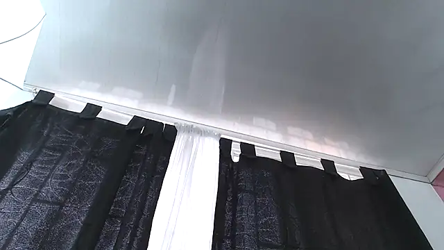 Snapshot of Kitten_Hot_ chatting on 26, 11, 2025 Kitten Hot online show from 26, 11, 2025