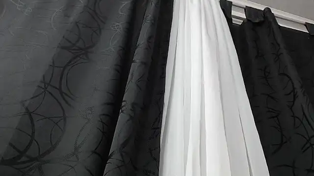 Snapshot of Kitten_Hot_ chatting on 19, 12, 2025 Kitten Hot online show from 19, 12, 2025