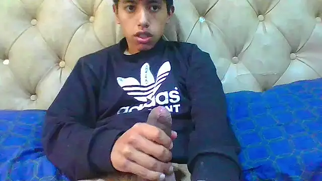 Snapshot of danuel23 chatting on 12, 9, 2025 danuel23 online show from 12, 9, 2025