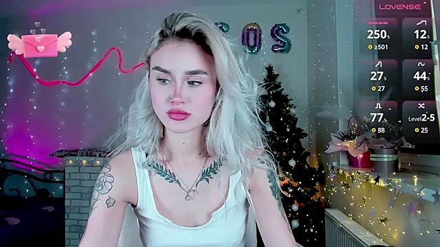 Snapshot of _Ravenaa chatting on 27, 12, 2024 Ravenaa online show from 27, 12, 2024