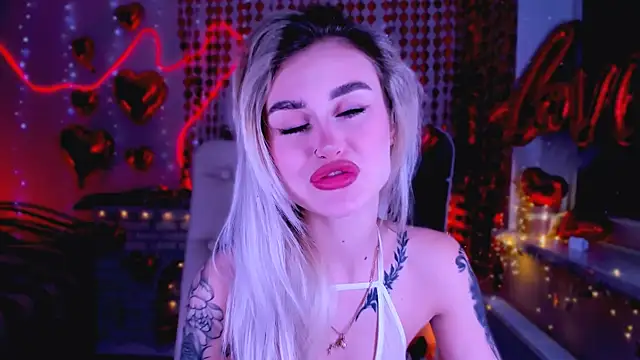 Snapshot of _Ravenaa chatting on 9, 2, 2025 Ravenaa online show from 9, 2, 2025