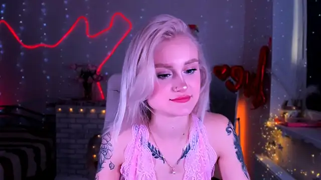 Snapshot of _Ravenaa chatting on 13, 3, 2025 Ravenaa online show from 13, 3, 2025