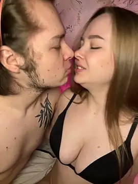 Snapshot of Family-Mm1 chatting on 27, 3, 2026 Family-Mm1 online show from 27, 3, 2026