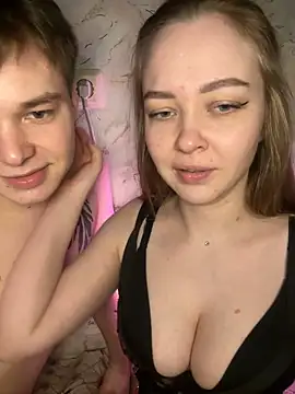 Snapshot of Family-Mm1 chatting on 3, 4, 2026 Family-Mm1 online show from 3, 4, 2026