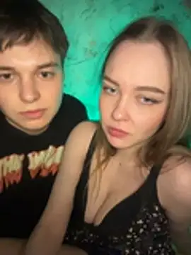 Snapshot of Family-Mm1 chatting on 8, 4, 2026 Family-Mm1 online show from 8, 4, 2026