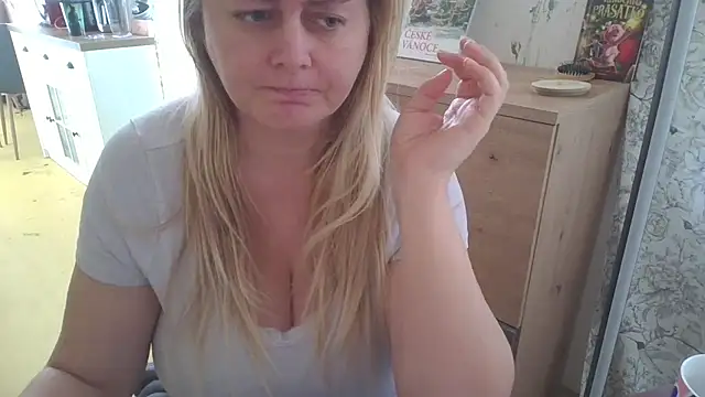 Meliss Official9 online show from 20, 11, 2025