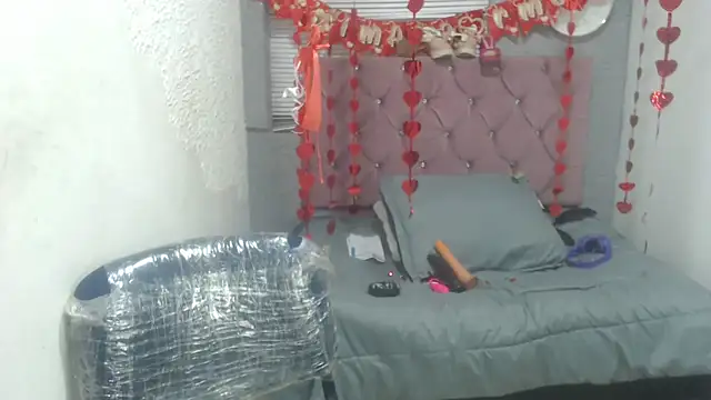 vainillaplaypussy online show from 19, 2, 2025