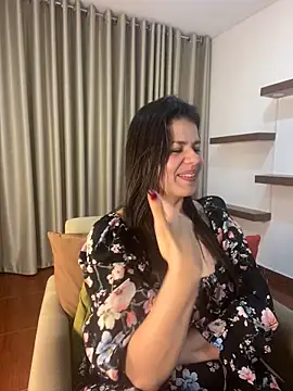 Alice Biel online show from 1, 2, 2025