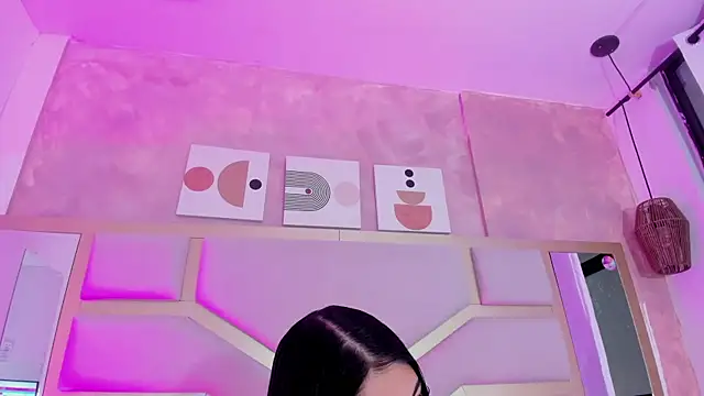 Snapshot of dollsweety chatting on 8, 11, 2025 dollsweety online show from 8, 11, 2025