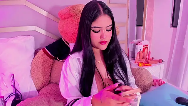 Snapshot of dollsweety chatting on 19, 12, 2025 dollsweety online show from 19, 12, 2025