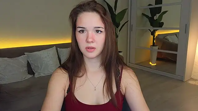 LindaRobertz online show from 15, 9, 2025