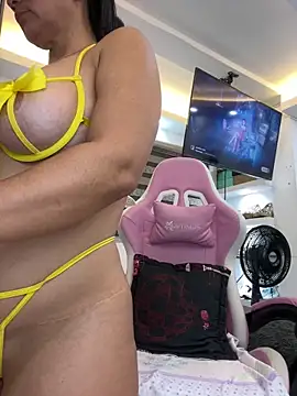 Hot beauty   online show from 10, 5, 2026