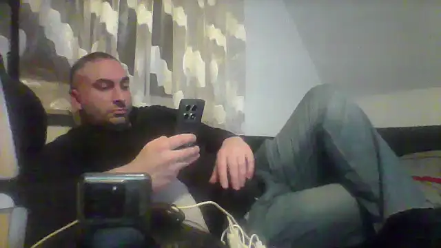 Snapshot of NewyorkDimi chatting on 25, 12, 2024 NewyorkDimi online show from 25, 12, 2024
