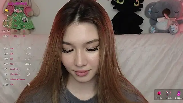 LuxuryGirl   online show from 3, 3, 2025