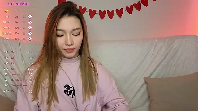 LuxuryGirl   online show from 8, 3, 2025