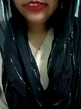 Snapshot of Alia-07 chatting on 4, 12, 2024 Alia-07 online show from 4, 12, 2024