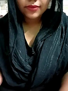 Snapshot of Alia-07 chatting on 8, 12, 2024 Alia-07 online show from 8, 12, 2024