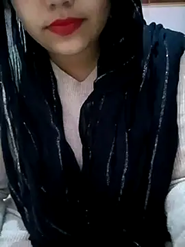 Snapshot of Alia-07 chatting on 17, 12, 2024 Alia-07 online show from 17, 12, 2024