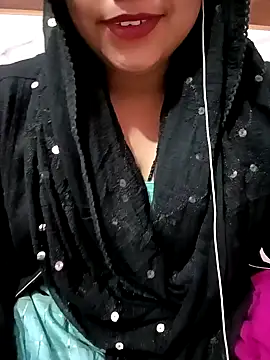 Snapshot of Alia-07 chatting on 18, 12, 2024 Alia-07 online show from 18, 12, 2024