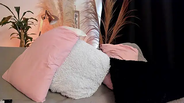 Snapshot of Serenity_Day chatting on 28, 2, 2026 Serenity Day online show from 28, 2, 2026