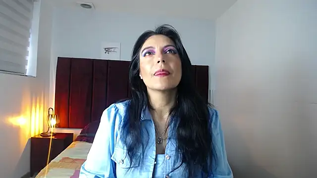 Zuzana21 online show from 6, 12, 2024