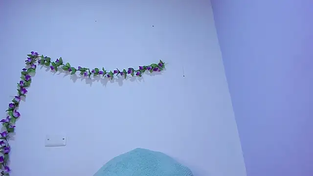 nicollee18 online show from 31, 1, 2025