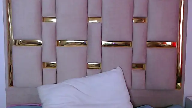 Snapshot of nina_carther chatting on 13, 11, 2025 nina carther online show from 13, 11, 2025