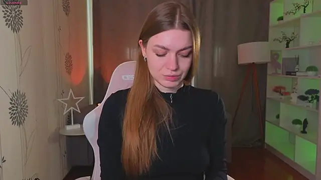 Lovella Lips online show from 30, 3, 2026