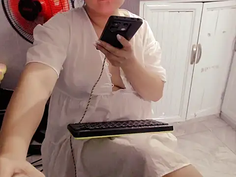 Snapshot of Asian_girl19 chatting on 27, 2, 2026 Asian girl19 online show from 27, 2, 2026