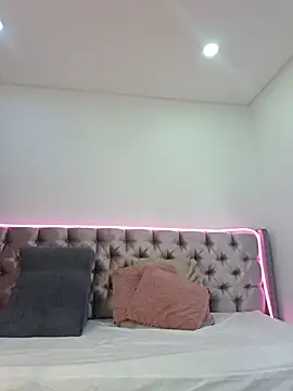 Anal Luucia online show from 7, 10, 2025