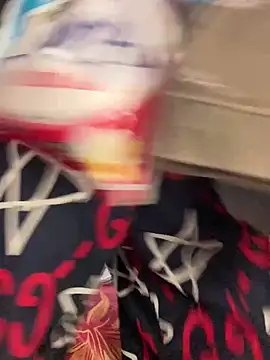 Johnras121 online show from 5, 4, 2026